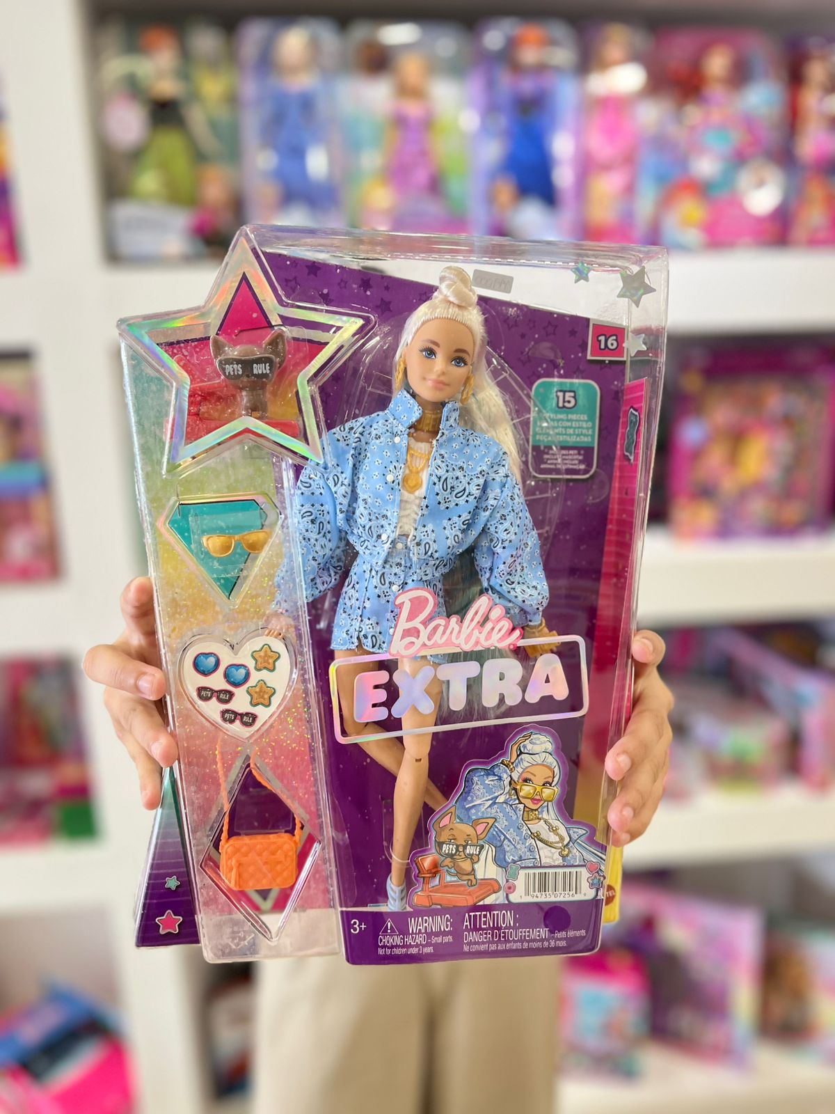 MUÑECA BARBIE EXTRA CON MASCOTA MATTEL