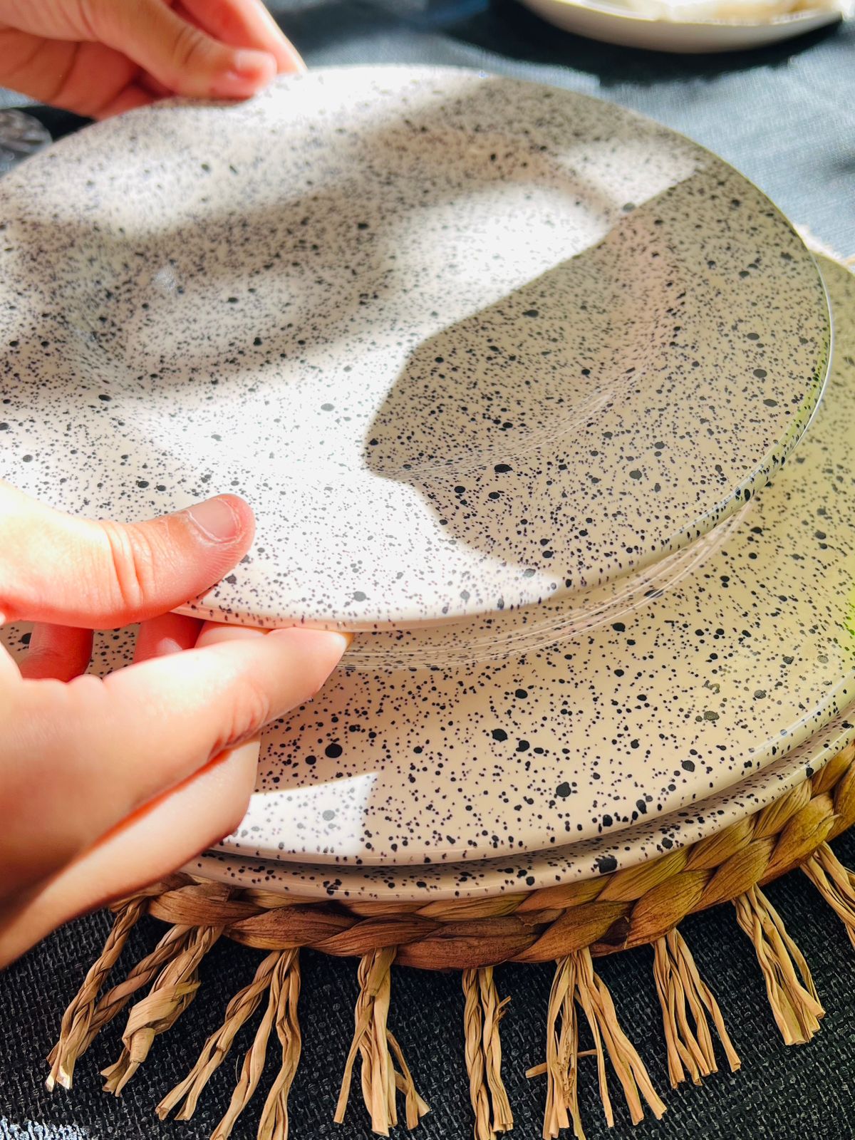 PLATO DE POSTRE 22CM BORDE ANCHO BITLIS MISHKA