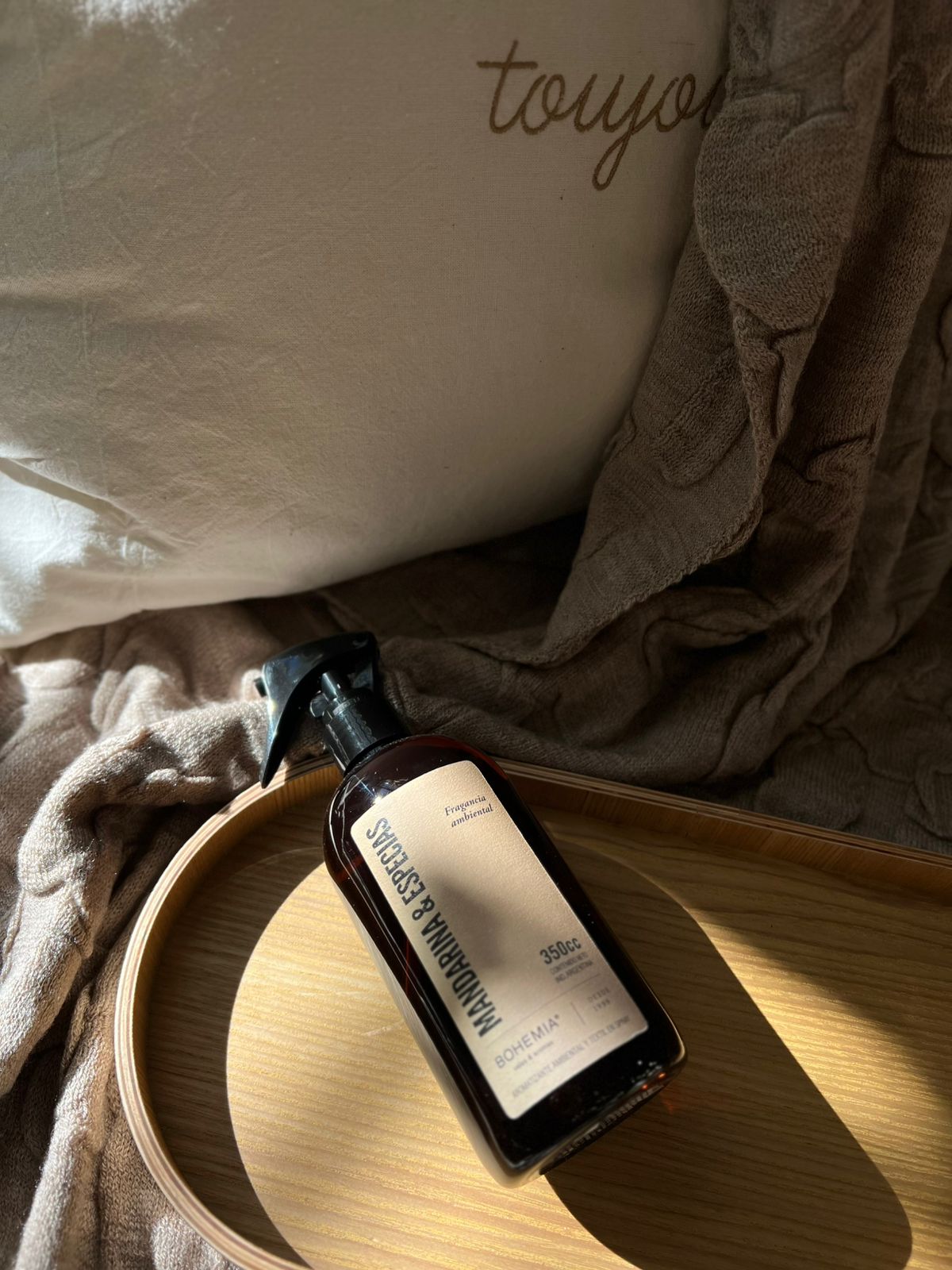 AROMATIZANTE AMBIENTAL Y TEXTIL 350CC BOHEMIA MANDARINA Y ESPECIAS