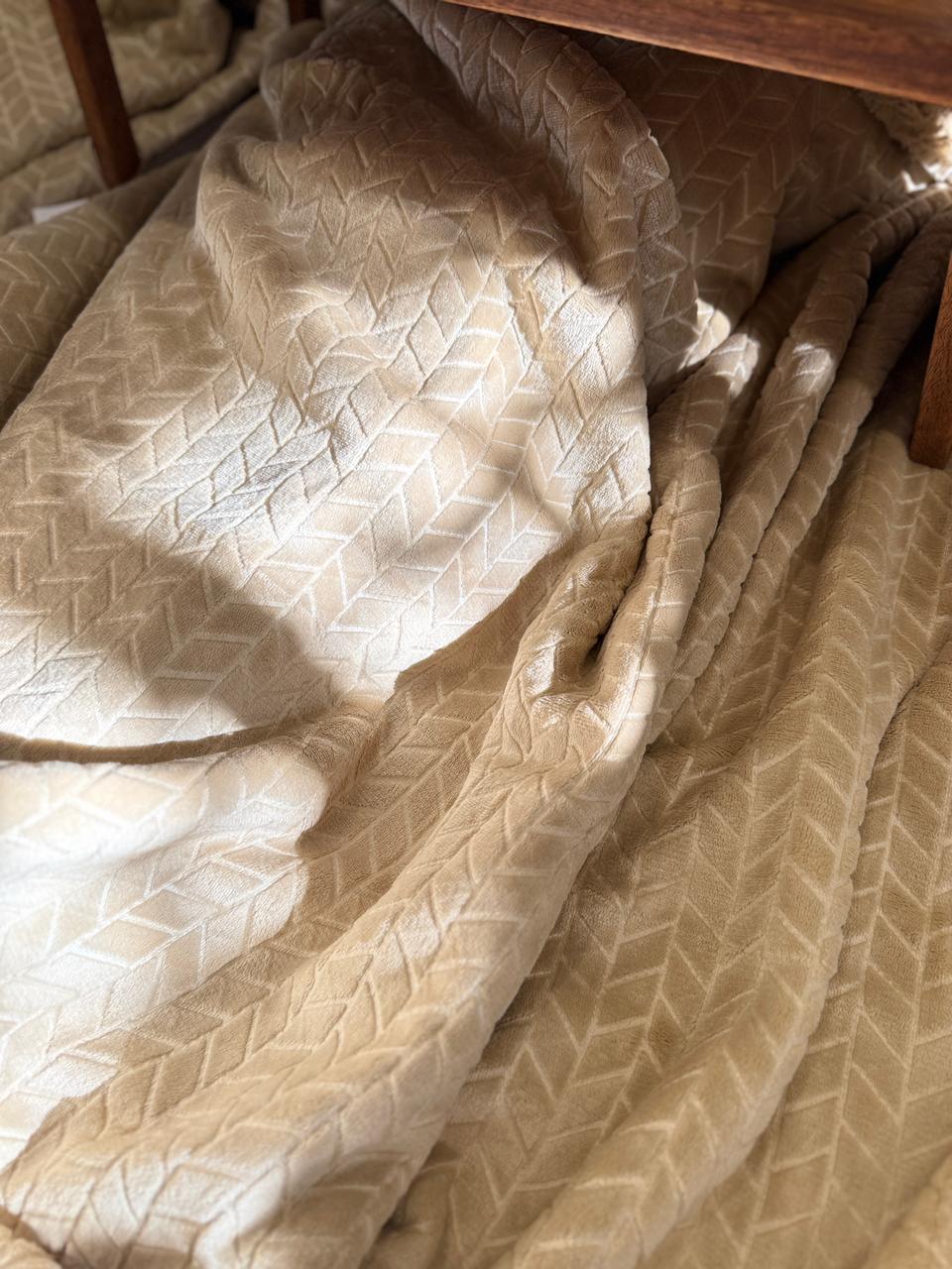 MANTA BEIGE WINNIPEG 160X240CM