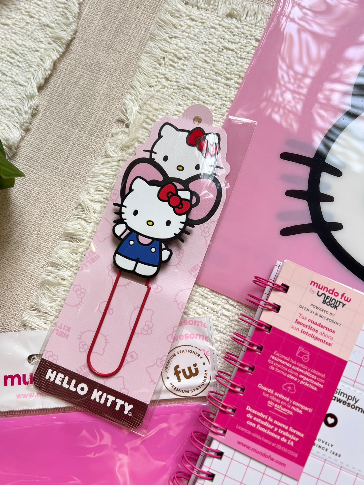 KIT PREMIUM HELLO KITTY