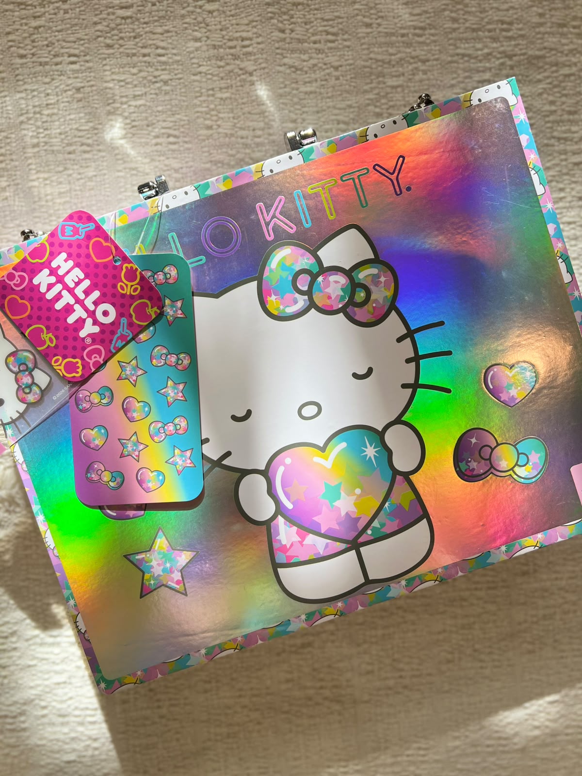 VALIJA DE ARTE HELLO KITTY