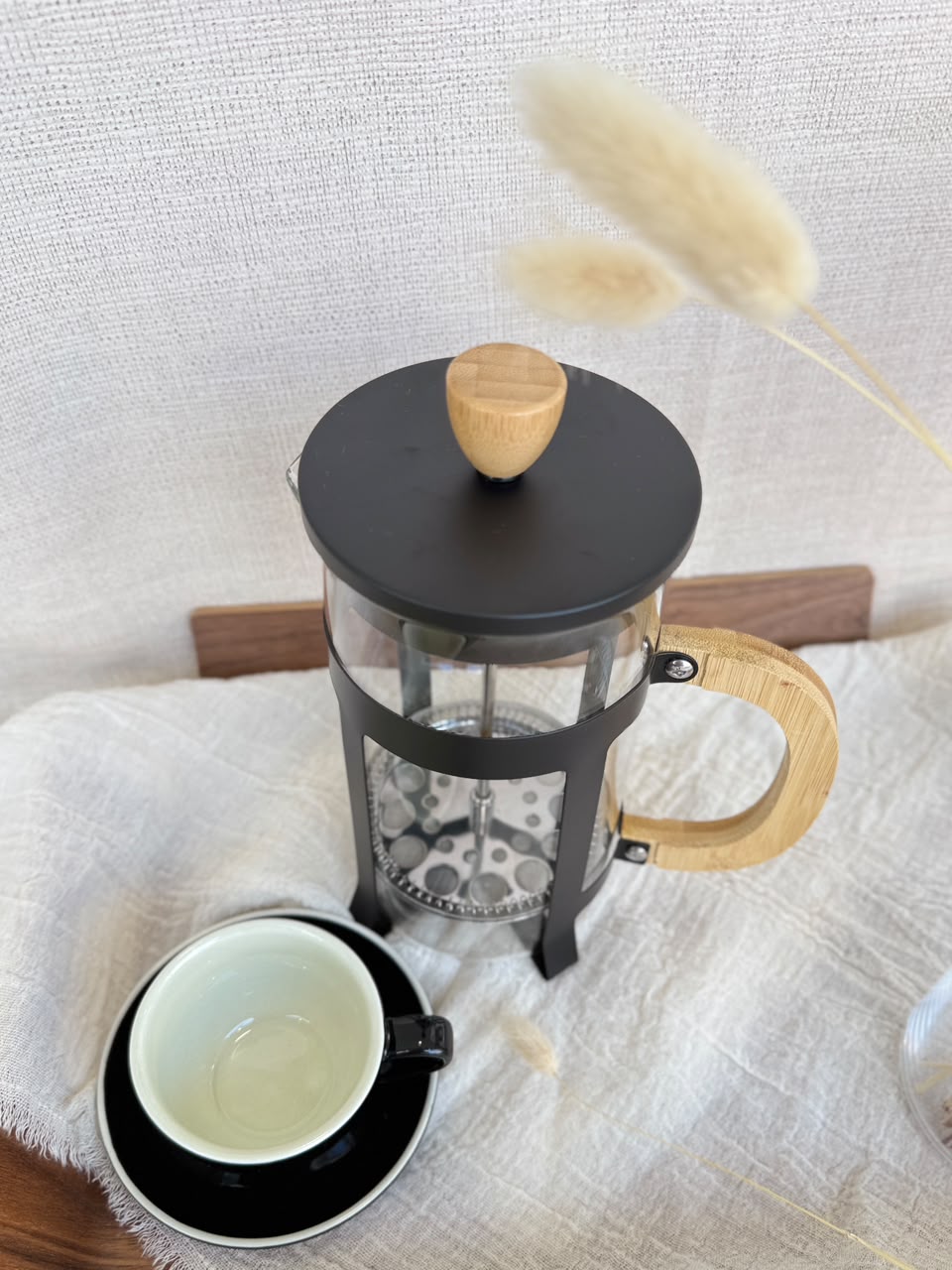 CAFETERA CON EMBOLO NEGRO MISHKA